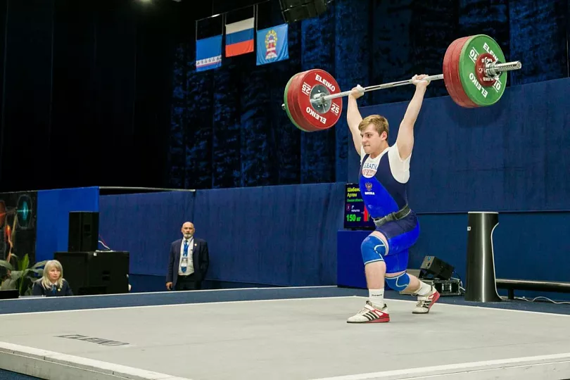 Спортивная группа по тяжелой атлетике