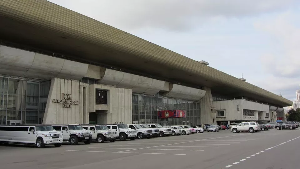 Спортивная группа по баскетболу в крытом легкоатлетическо-футбольном комплексе ЦСКА