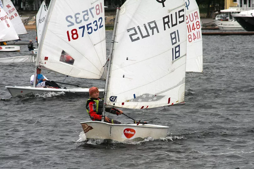Спортивная школа (олимпийского резерва по водным видам спорта)